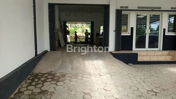 image RUANG USAHA STRATEGIS SIAP  PAKAI AREA SIDOREJO SALATIGA SEMARANG (6)