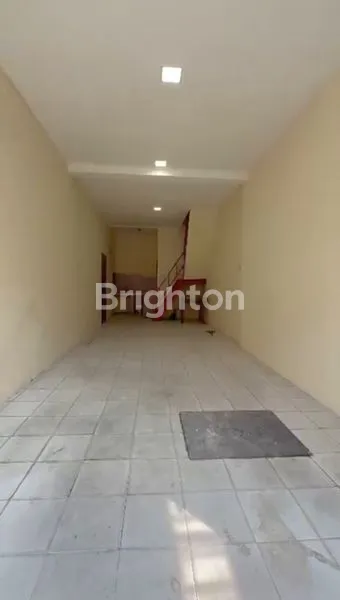 image RUMAH PADEMANGAN 2 LANTAI SIAP HUNI & USAHA  JAKARTA UTARA (1)