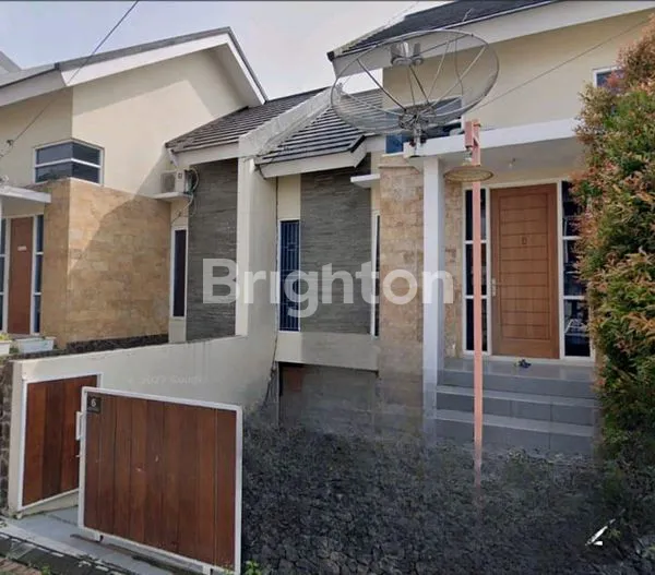 image RUMAH 2 LANTAI DEKAT UB DAN POLINEMA DI KOTA MALANG (2)