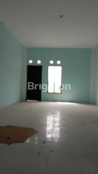 image RUMAH 2 LANTAI SIAP PAKAI, DEKAT BANDARA SUPADIO (8)