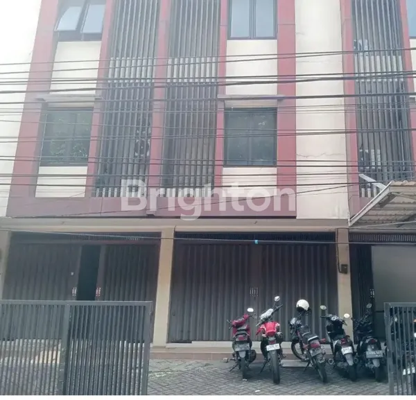 image RUKO 3 LANTAI DI PERAK BARAT (1)