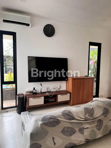 image RUMAH 2 LANTAI FURNISH SIAP HUNI DI CLUSTER FAVOURY HOUSE BSD TANGERANG (3)