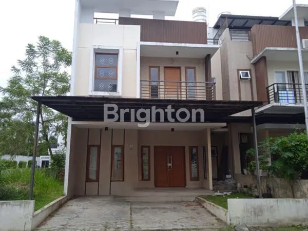 RUMAH J CROWN KOMPLEK J CITY MEDAN JOHOR