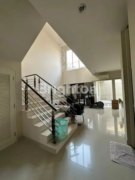 image RUMAH MEWAH ROYAL RESIDENCE (2)