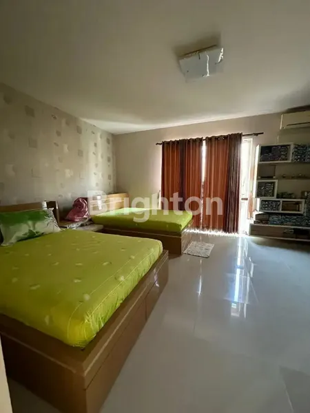 image RUMAH MEWAH ROYAL RESIDENCE (6)