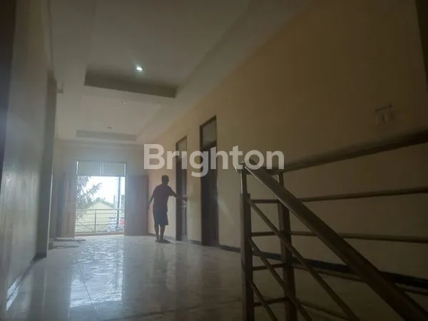 image RUKO STRATEGIS DI JL. AW SYAHRANIE, DEKAT STADION SEMPAJA (2)