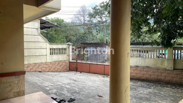 image DIJUAL RUMAH NYAMAN,LUAS , STRATEGIS BISA UNTUK USAHA (2)