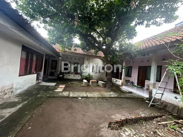 image RUMAH KOMERSIAL STRATEGIS DI JL. MAWAR SARJITO (3)