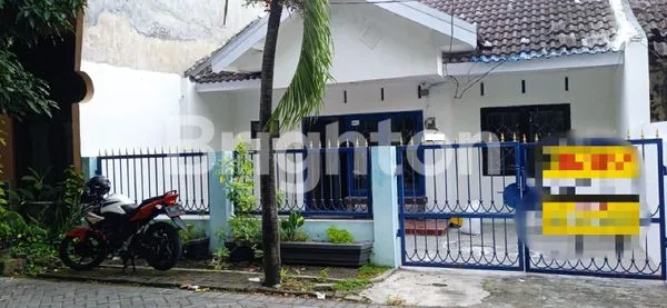 image RUMAH BERSIH SIAP PAKAI ROW JALAN LEBAR (5)