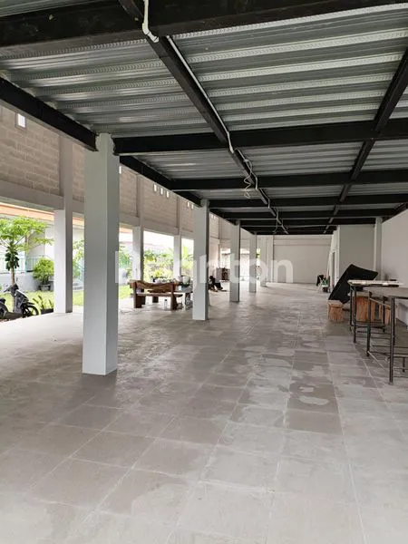 image GEDUNG SERBAGUNA DI BYPASS TANAH LOT – AKSES UTAMA, KAWASAN BERKEMBANG (2)