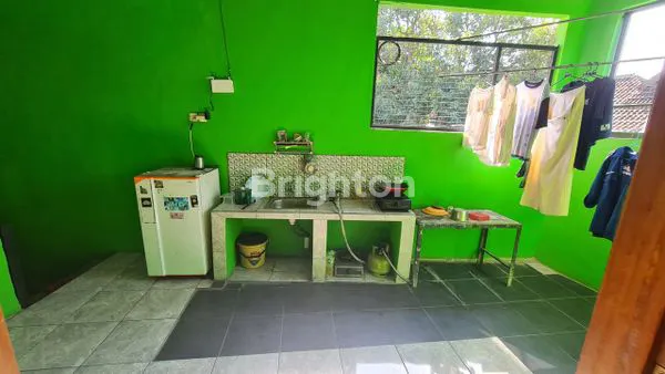 image JUAL RUMAH KOS BELAKANG UNS 2 LANTAI (3)
