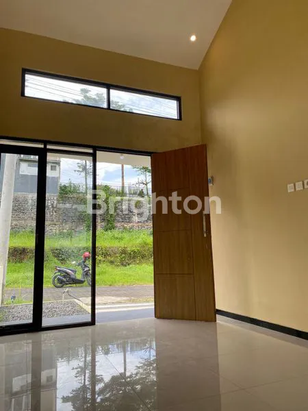 image DIJUAL RUMAH SIAP HUNI AREA SUKODADI WAGIR AREA PERUMAHAN NYAMAN DI KABUPATEN MALANG  (2)