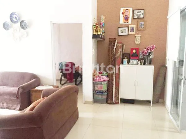 image RUMAH 1,5 LANTAI SHM DI TAMAN LAGUNA, LT 144 (3)