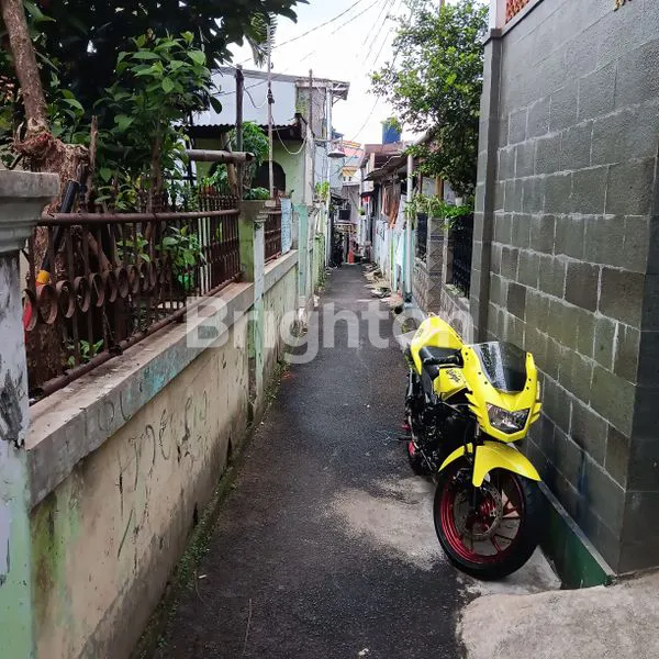 image RUMAH STRATEGIS LENTENG AGUNG LT 150M², 3 KT (7)