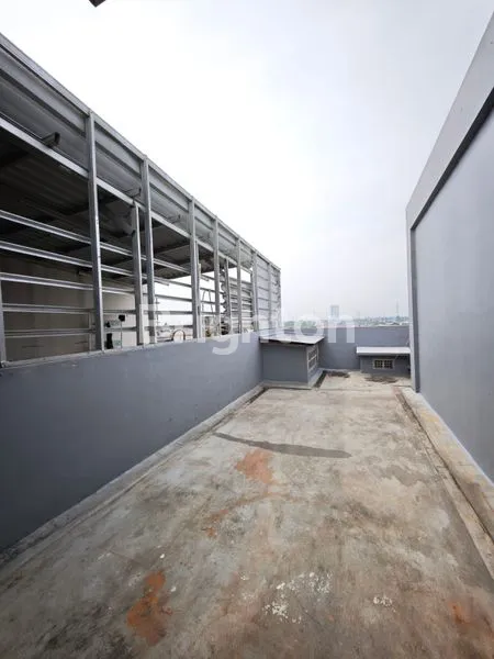 image *DISEWAKAN RUKAN GREEN VILLAGE DI NEROTOF, PINANG, TANGERANG.*\N(KODE RMRG2888) (6)