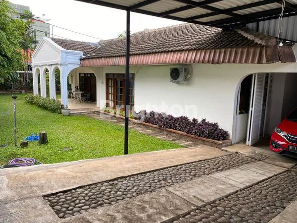 image RUMAH LUAS 1.006M² DI KEMANG, STRATEGIS & SIAP HUNI (3)