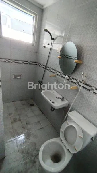 image RUMAH 2 LANTAI LT 180 DI KOTA WISATA (7)