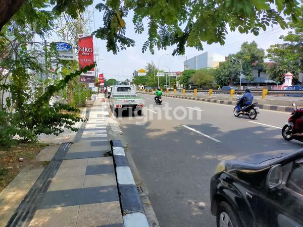 image TANAH KOSONG SIAP BANGUN LOKASI STRATEGIS DI PINGGIR JALAN BESAR SEMARANG BARAT (2)