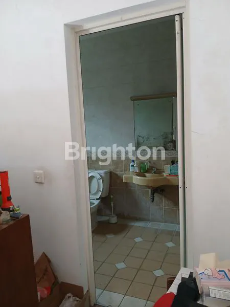 image DIJUAL RUMAH SIAP HUNI 2 LANTAI, TAMAN SEMANAN INDAH,JAKARTA BARAT (6)