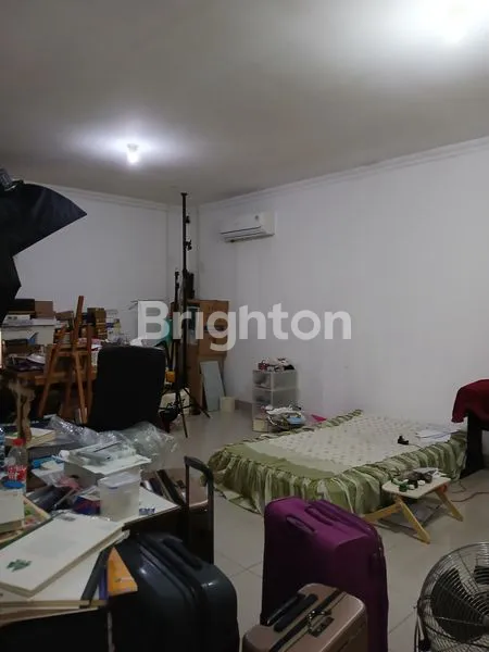 image DIJUAL RUMAH SIAP HUNI 2 LANTAI, TAMAN SEMANAN INDAH,JAKARTA BARAT (7)