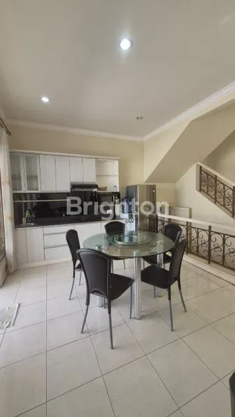 image RUMAH 3 LANTAI SIAP HUNI, LT 288M² DI CITRALAND (5)