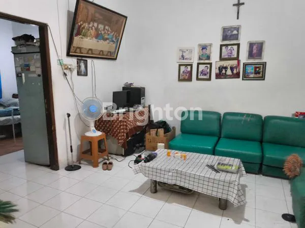 image DIJUAL RUMAH KOST STRATEGIS DI MALANG, DEKAT UB & POLINEMA - HUNIAN DAN INVESTASI YANG MENJANJIKAN (3)