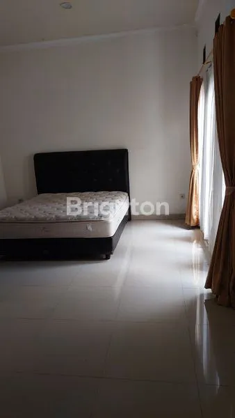 image RUMAH SEMI FURNISH PESONA KHAYANGAN DEPOK JAWA BARAT (8)