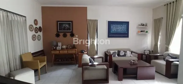 image RUMAH SERPONG ESTATE CIATER TANGERANG  150 / 140  4+1 KT / 3+1 KM , 2  LANTAI , SHM , 2,4 M (2)