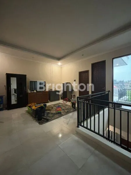 image DIJUAL RUMAH DI KEBAYORAN LAMA JAKARTA SELATAN  (6)