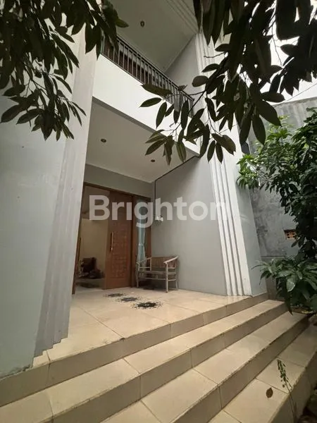 image DIJUAL RUMAH DI KEBAYORAN LAMA JAKARTA SELATAN  (1)