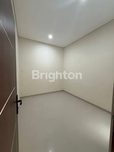 image RUMAH BARU 2 LT DI KAV DKI MERUYA JAKARTA BARAT (5)