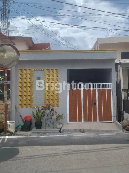 image RUMAH STRATEGIS CIBUBUR, 2 KT + MEZANIN, SHM (1)
