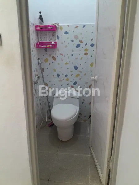 image RUMAH STRATEGIS CIBUBUR, 2 KT + MEZANIN, SHM (6)