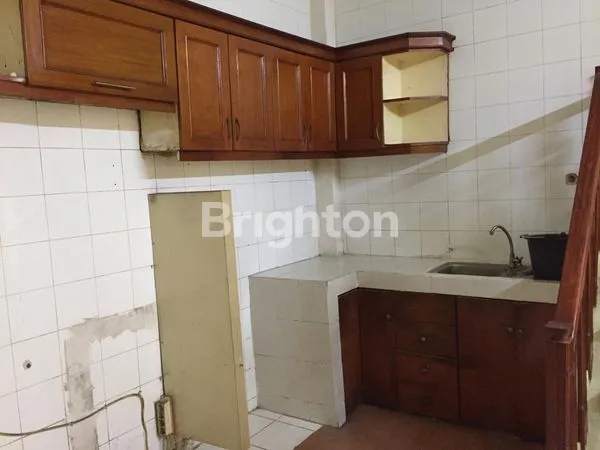 image RUMAH STRATEGIS DI BINTARO SEKTOR 4, 3 KT & 3 KM (7)