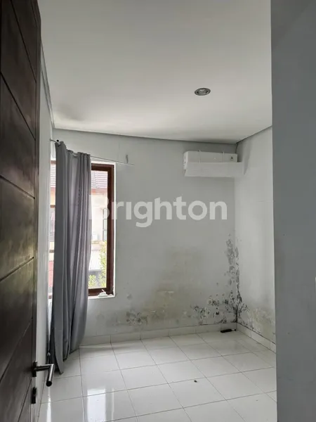 image DIJUAL RUMAH GREEN SERPONG BINTARO (7)