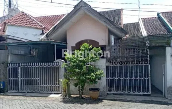 image DIJUAL RUMAH KOST STRATEGIS DI MALANG, DEKAT UB & POLINEMA - HUNIAN DAN INVESTASI YANG MENJANJIKAN (1)
