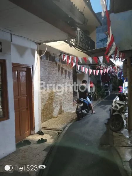 image RUMAH SANGAT MURAH STRATEGIS TENGAH KOTA JAKARTA PUSAT (4)