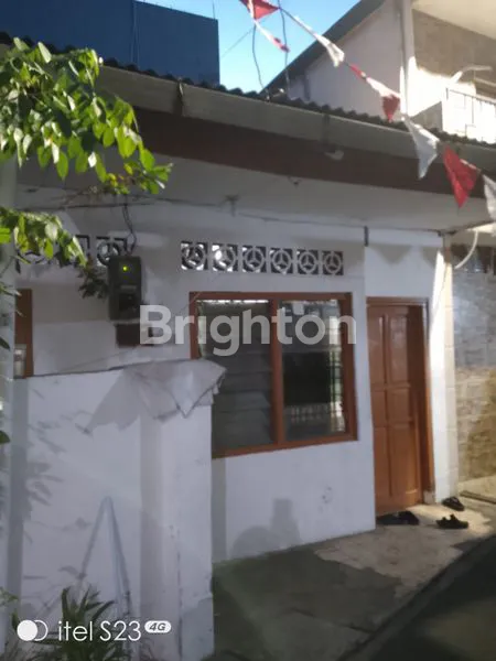 image RUMAH SANGAT MURAH STRATEGIS TENGAH KOTA JAKARTA PUSAT (5)