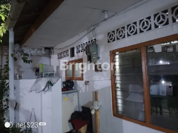 image RUMAH SANGAT MURAH STRATEGIS TENGAH KOTA JAKARTA PUSAT (3)