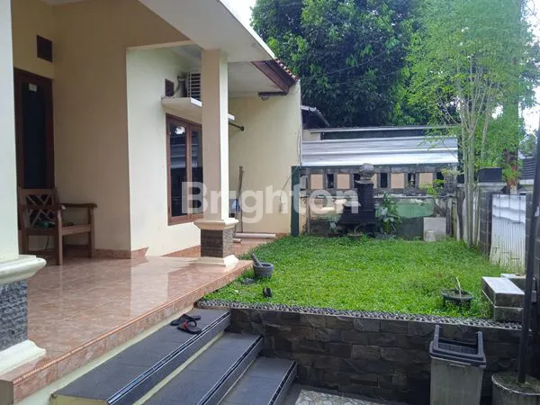 image RUMAH STRATEGIS DEKAT KAMPUS UI BEJI DEPOK (2)