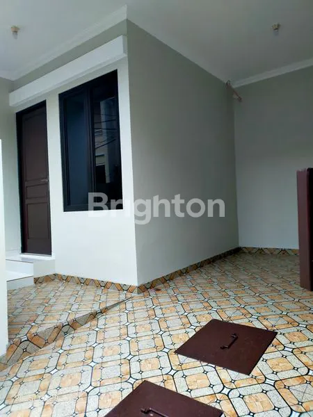 image MURAH SEKALI CUMA HANYA ADA 2 UNIT RUMAH BARU GRESS ROW 2 MOBIL DI TANJUNG DUREN (1)