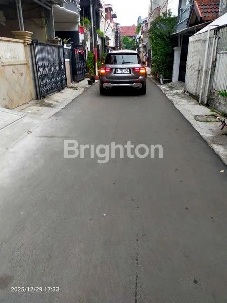 image MURAH SEKALI CUMA HANYA ADA 2 UNIT RUMAH BARU GRESS ROW 2 MOBIL DI TANJUNG DUREN (8)