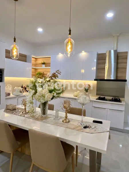 image RUMAH MEWAH 2 LANTAI FULL FURNISH DEKAT PANTAI BATAKAN (4)