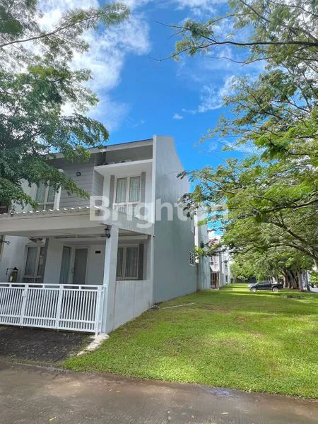 image RUMAH MEWAH 2 LANTAI FULL FURNISH DEKAT PANTAI BATAKAN (1)