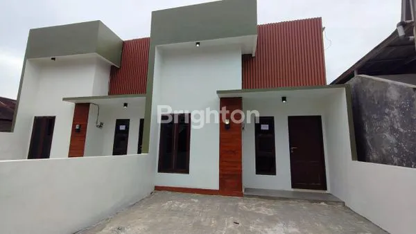 image RUMAH MINIMALIS MODERN SIAP HUNI, 50M DARI JALAN UTAMA (2)