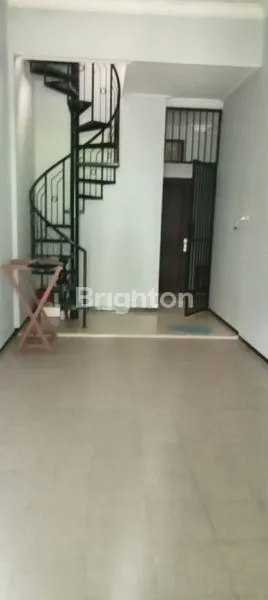 image RUMAH MURAH FURNISHED DI RIVERSIDE DEKAT EXIT TOL SINGOSARI KOTA MALANG (6)