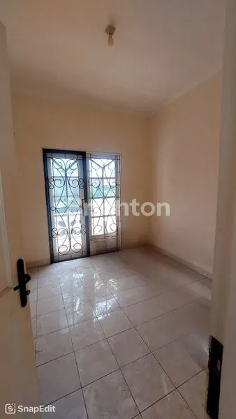 image RUMAH 2 LANTAI CLUSTER FLORIDA KOTA WISATA CIBUBUR (2)