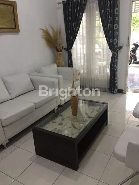 image DIJUAL CEPAT! RUMAH 2 LANTAI SIAP HUNI, LT LUAS DI SAMARINDA (5)