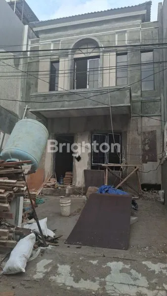 image RUMAH 3 LANTAI SHM DI TAMAN RATU, LT 126M² (1)