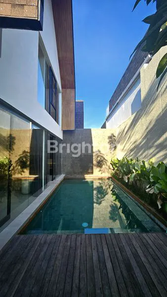 image NEW MODERN LUXURY 3-BEDROOM VILLA FOR RENT – UBUD (3)